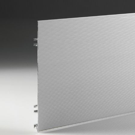 Цоколь кухонный алюминиевый рифленый